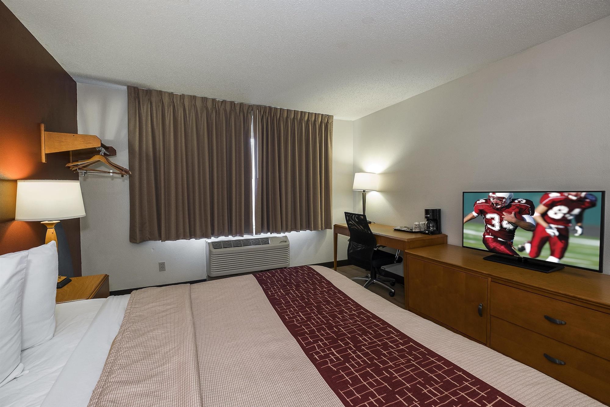 Cedar Rapids Inn Exterior photo